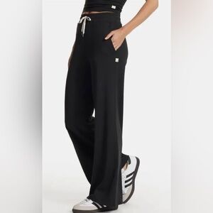 Vuori Halo Essentials Wide Leg Pants